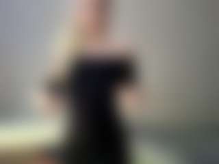 Bella's Live Sex Cam Show