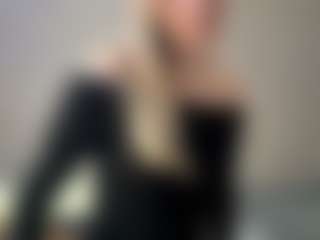 Bella's Live Sex Cam Show
