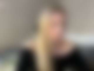 Bella's Live Sex Cam Show