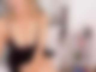 miadiamon82's Live Sex Cam Show