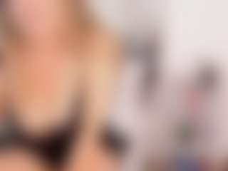 miadiamon82's Live Sex Cam Show