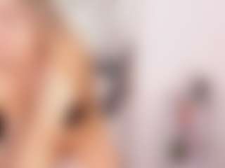 miadiamon82's Live Sex Cam Show