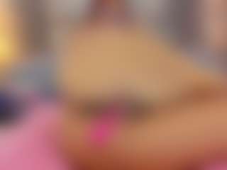 Nahomy-hot's Live Sex Cam Show