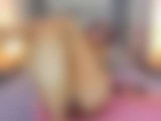 Nahomy-hot's Live Sex Cam Show