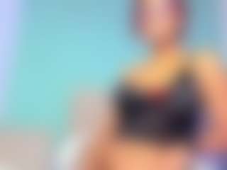 Live cam show with Nahomy-hot - Ebony Petite on CamClone