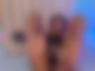 Nahomy-hot's Live Sex Cam Show