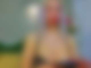 Sellena-Devine's Live Sex Cam Show