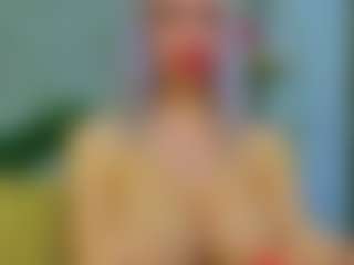 Sellena-Devine's Live Sex Cam Show