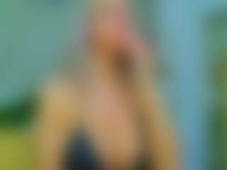 Sellena-Devine's Live Sex Cam Show