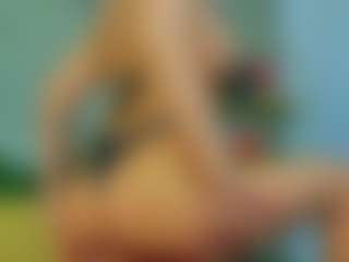 Sellena-Devine's Live Sex Cam Show