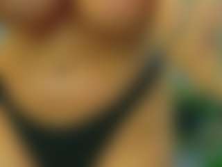 Sellena-Devine's Live Sex Cam Show