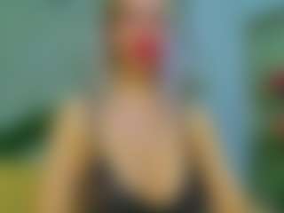 Live cam show with Sellena-Devine - Squirt Blonde Hair on Camming Site