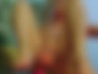 Sellena-Devine's Live Sex Cam Show