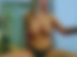 Sellena-Devine's Live Sex Cam Show