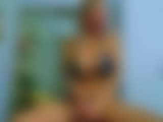 Live cam show with Sellena-Devine - White Big Ass on chickslive.net | united states