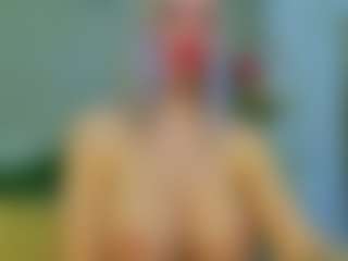 Live cam show with Sellena-Devine - Fingers on crypto-cams