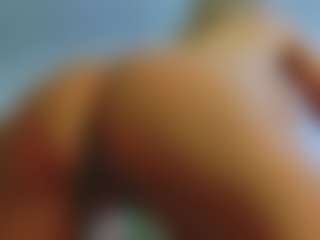 Sellena-Devine's Live Sex Cam Show