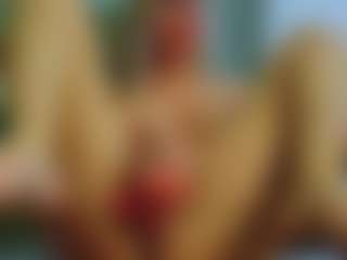 Live cam show with Sellena-Devine - Blonde Hair on Camsoda