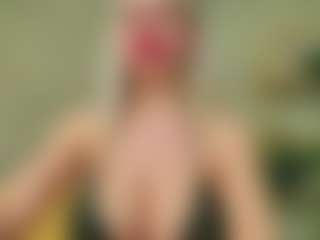 Live cam show with Sellena-Devine - Sexy on StripNow
