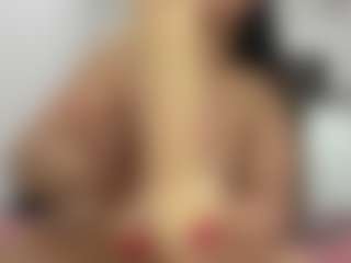 Live cam show with Suzan23 - Erotic Dance on Camsoda