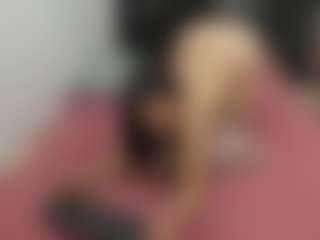 Live cam show with Suzan23 - Natural on Camsoda
