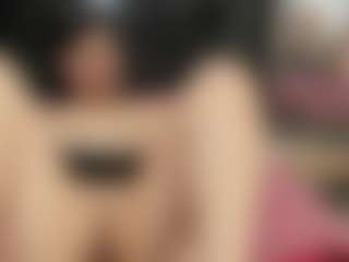 Suzan23's Live Sex Cam Show