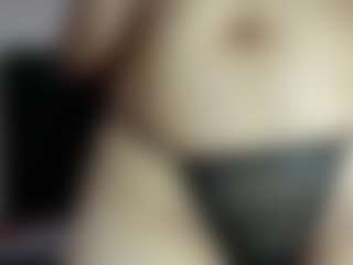 Suzan23's Live Sex Cam Show