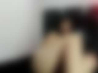 Suzan23's Live Sex Cam Show