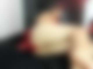 Suzan23's Live Sex Cam Show