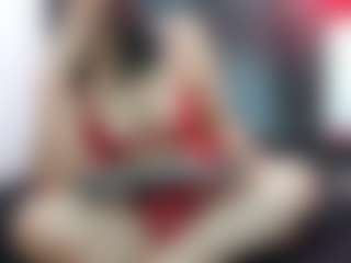 Suzan23 MILF webcam performer live streaming