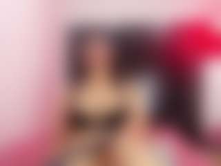 Suzan23's Live Sex Cam Show