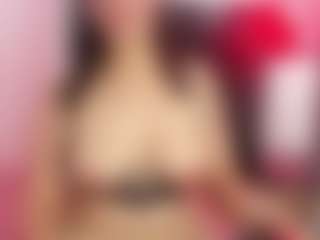 Suzan23's Live Sex Cam Show
