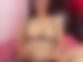Suzan23's Live Sex Cam Show