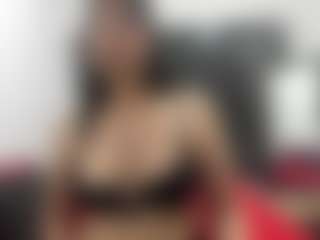 Live cam show with Suzan23 - Big Ass on SpunkLive