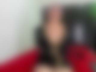 Live cam show with Suzan23 - Squirt MILF on 1on1-livenow