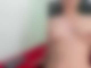 Suzan23's Live Sex Cam Show