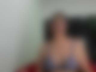 Live cam show with Suzan23 - Fingers on Porn Luv