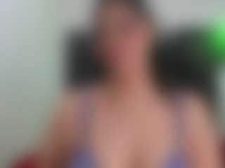 Suzan23's Live Sex Cam Show