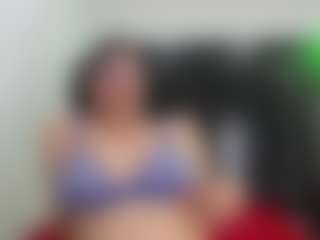 Suzan23's Live Sex Cam Show