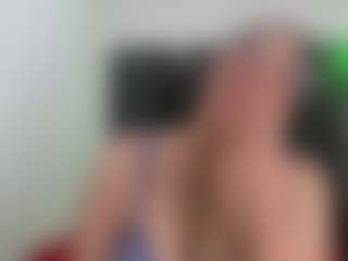 Suzan23's Live Sex Cam Show