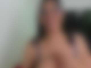 Suzan23's Live Sex Cam Show