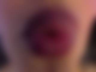 Suzan23's Live Sex Cam Show