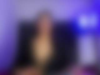 Live cam show with Suzan23 - Facial on Camsoda