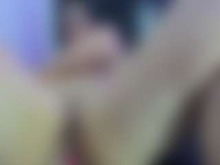 Live cam show with Suzan23 - Normal on liverealitysex.com