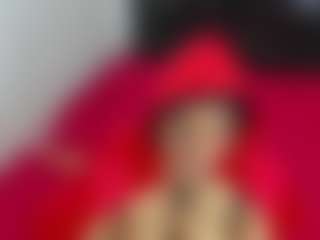 Live cam show with Suzan23 - Normal on StripNow