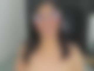 Suzan23s Live-Sex-Cam-Show