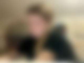 Live cam show with Sofie - Middle Aged on Milfs Live