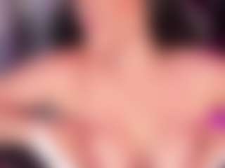 VioletOwen15's Live Sex Cam Show