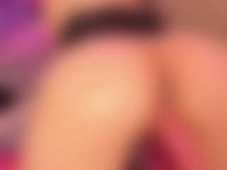 VioletOwen15's Live Sex Cam Show