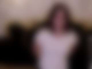 Live cam show with ZlataSky - Athletic Teen (18+) on SmokeAndPoke